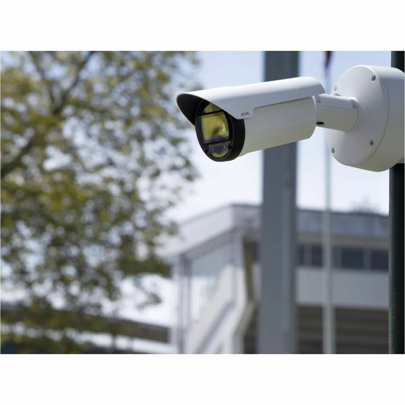 AXIS Q1809-LE 41 Megapixel Outdoor Network Camera - Color - Bullet - TAA Compliant - Infrared Night Vision - H.264B (MPEG-4 Part 10/AVC), H.264H (MPEG-4 Part 10/AVC), H.264M (MPEG-4 Part 10/AVC), H.265 (MPEG-H Part 2/HEVC) Main Profile, Motion JPEG, H.264M, H.264H, H.264B - 7424 x 5568 - 12 mm- 24 mm Varifocal Lens - 2x Optical - 30 fps - RGB CMOS - Gigabit Ethernet - IK10, IK08 - IP40, IP67, IP66 - Impact Resistant - Audio Support